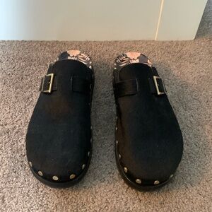 Like new Johnny Was hair on hide “Birkenstock like” mules. Worn 2x.